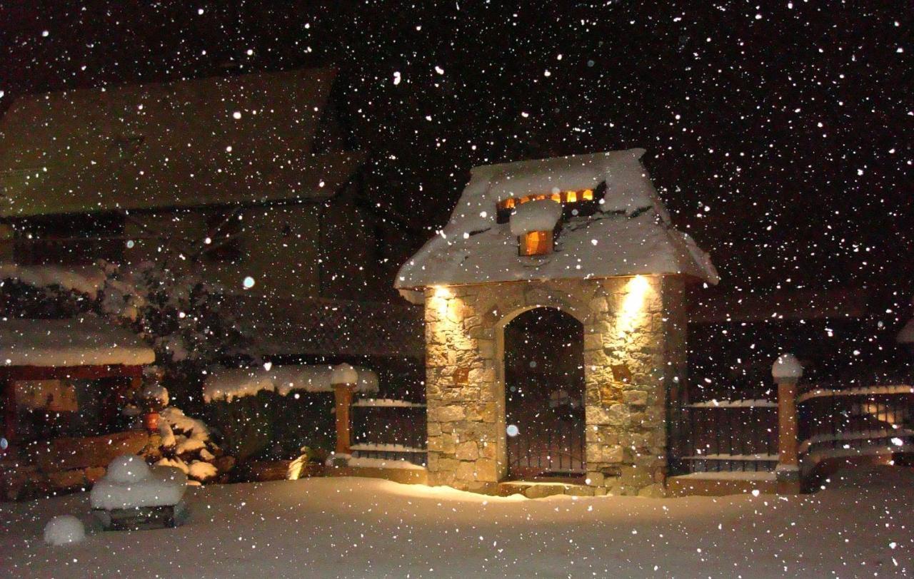 Ferienwohnung Chez Corine Marque Badet Luz-Saint-Sauveur Exterior foto